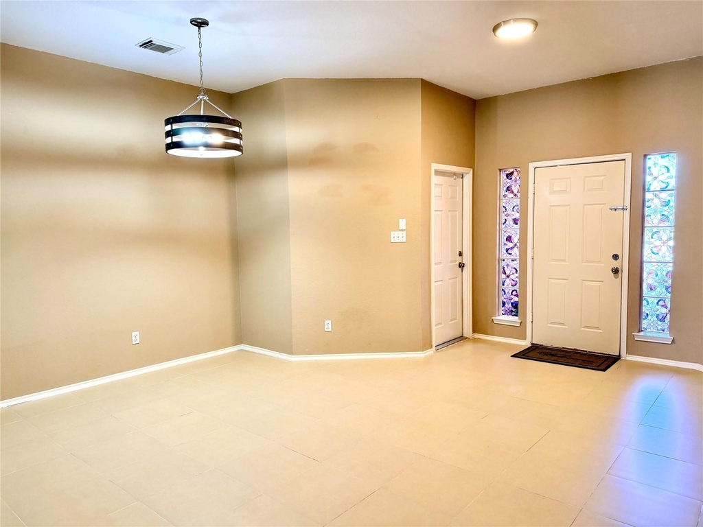23023 Canal Road - Photo 4