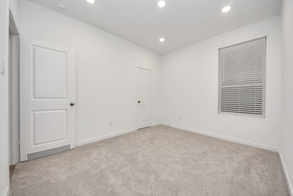 904 Capracotta Drive - Photo 12