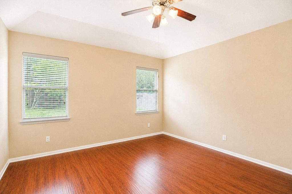 5219 Heatherdawn Court - Photo 15