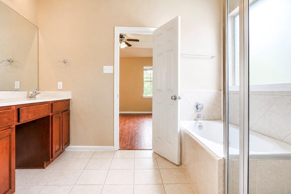5219 Heatherdawn Court - Photo 19