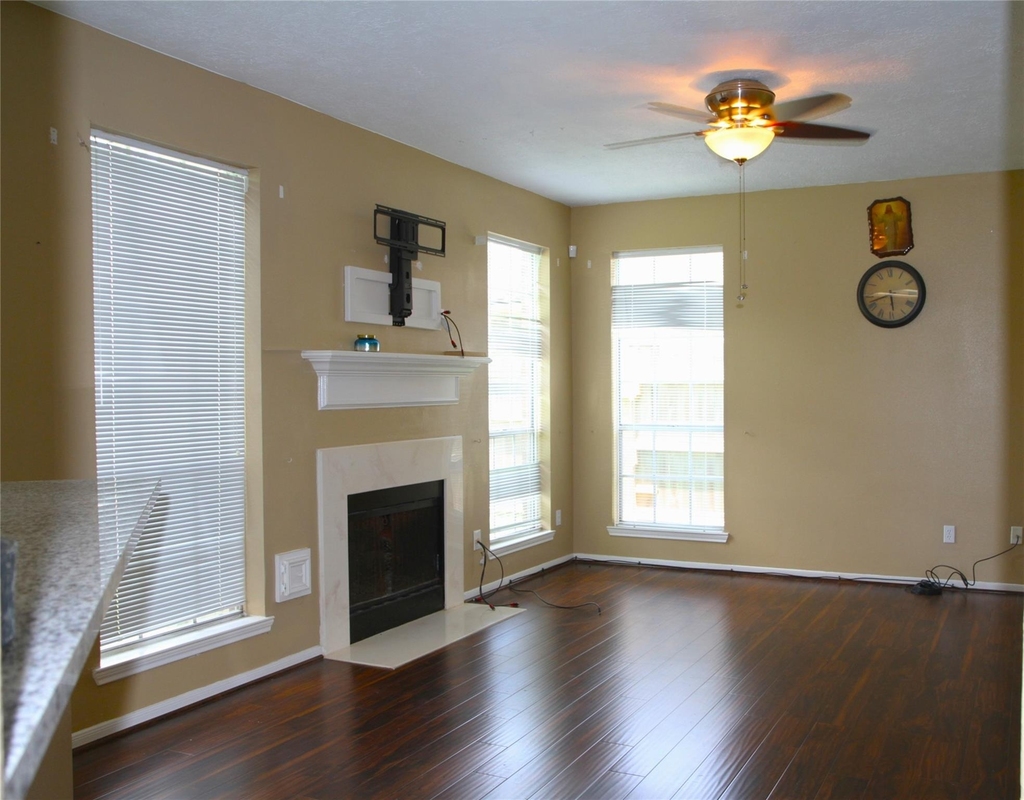 1235 Deer Ridge Drive - Photo 6