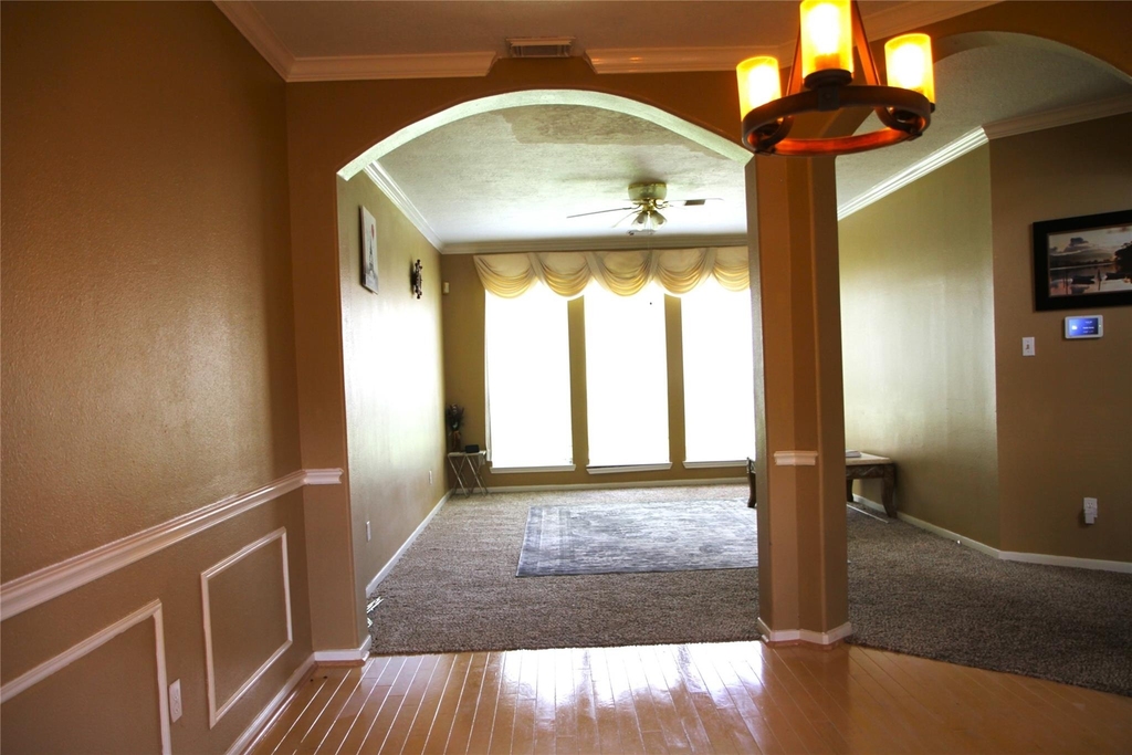 1235 Deer Ridge Drive - Photo 3