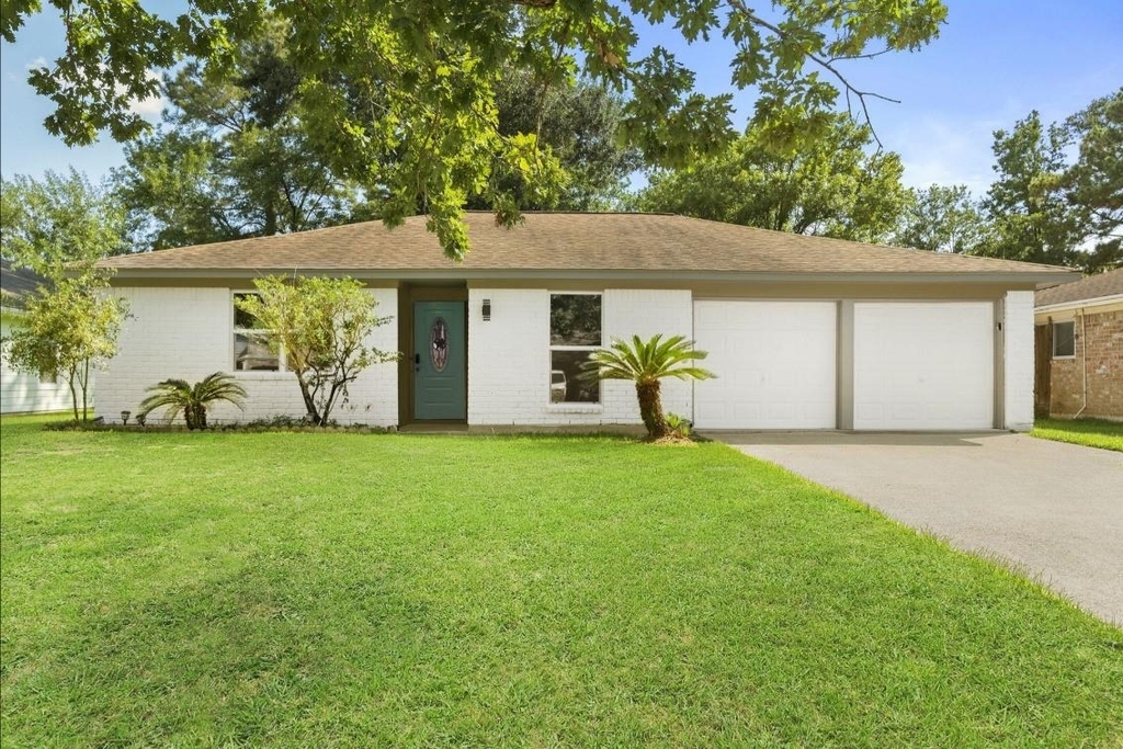 9930 Valley Lake Drive - Photo 3