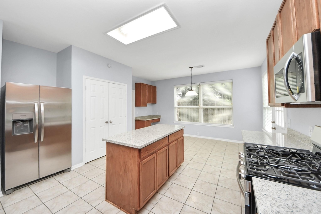 9002 Sundown Drive - Photo 21
