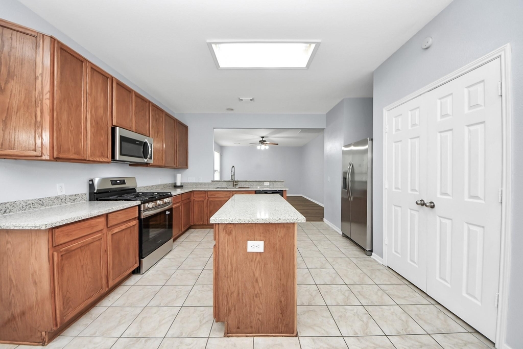9002 Sundown Drive - Photo 18