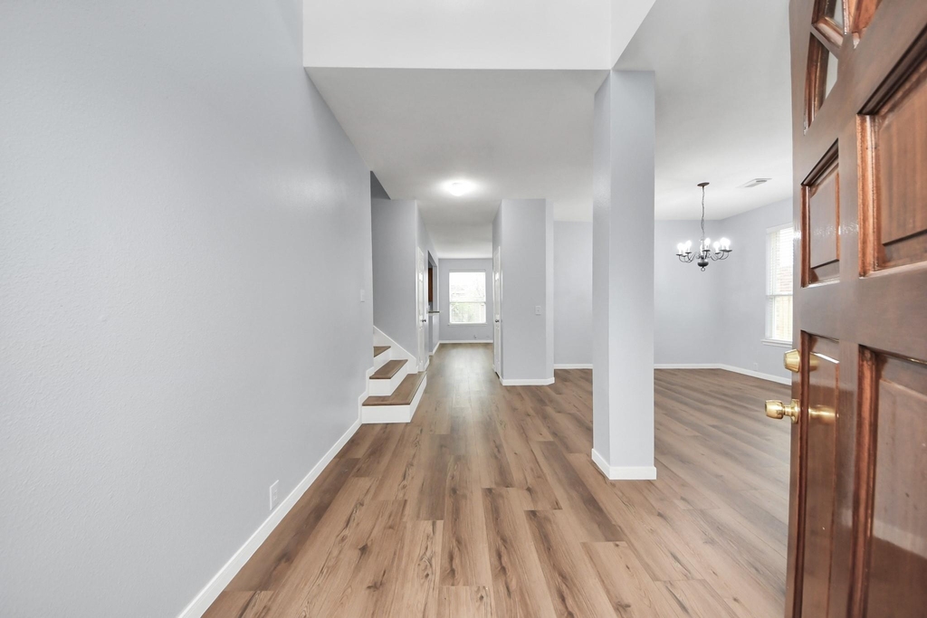 9002 Sundown Drive - Photo 9