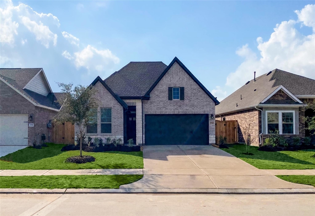 2514 Chestnut Oak Circle - Photo 0