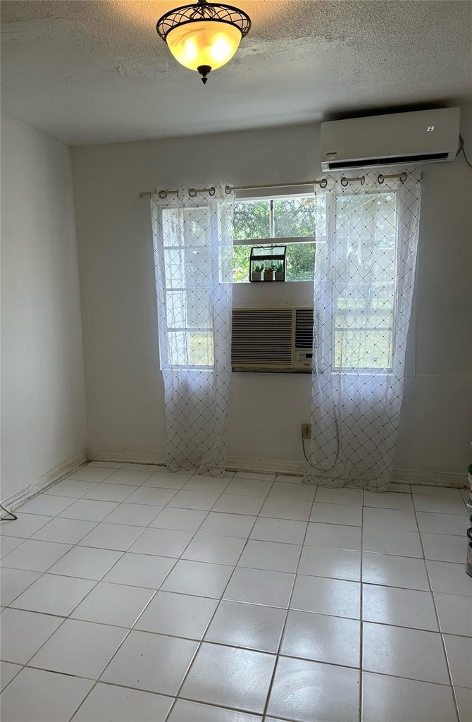 7634 South Hall Street - Photo 15