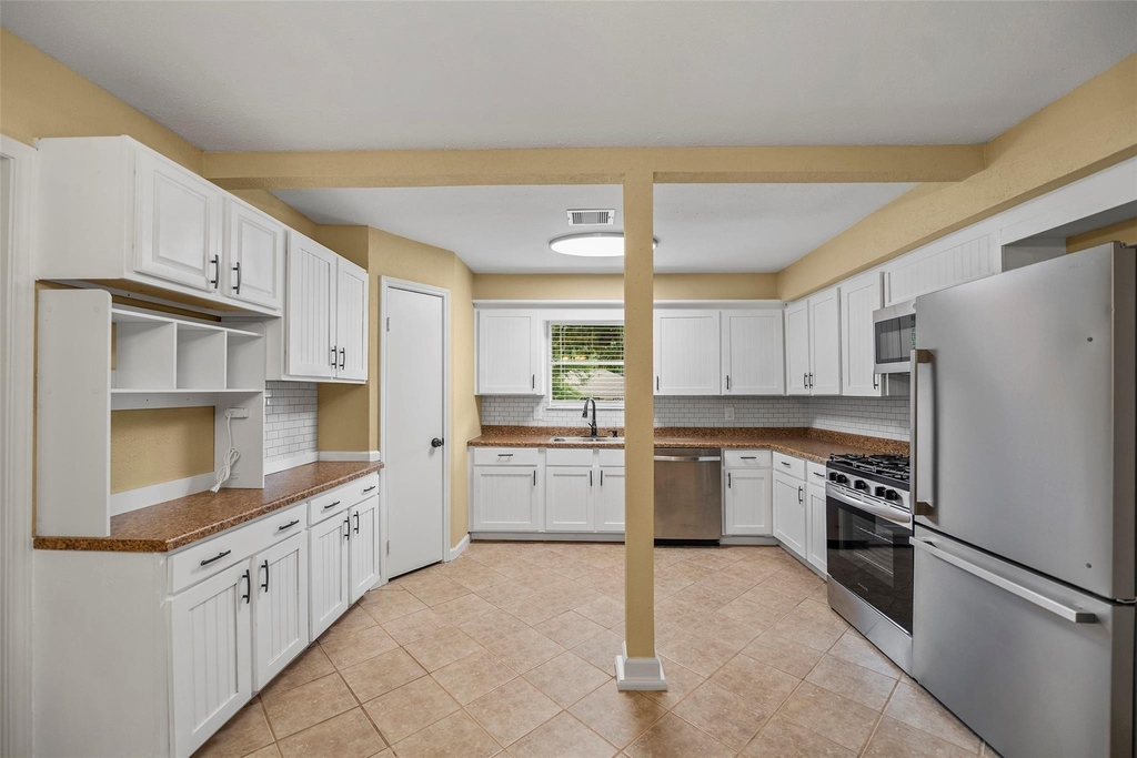 3622 Dawnwood Drive - Photo 4