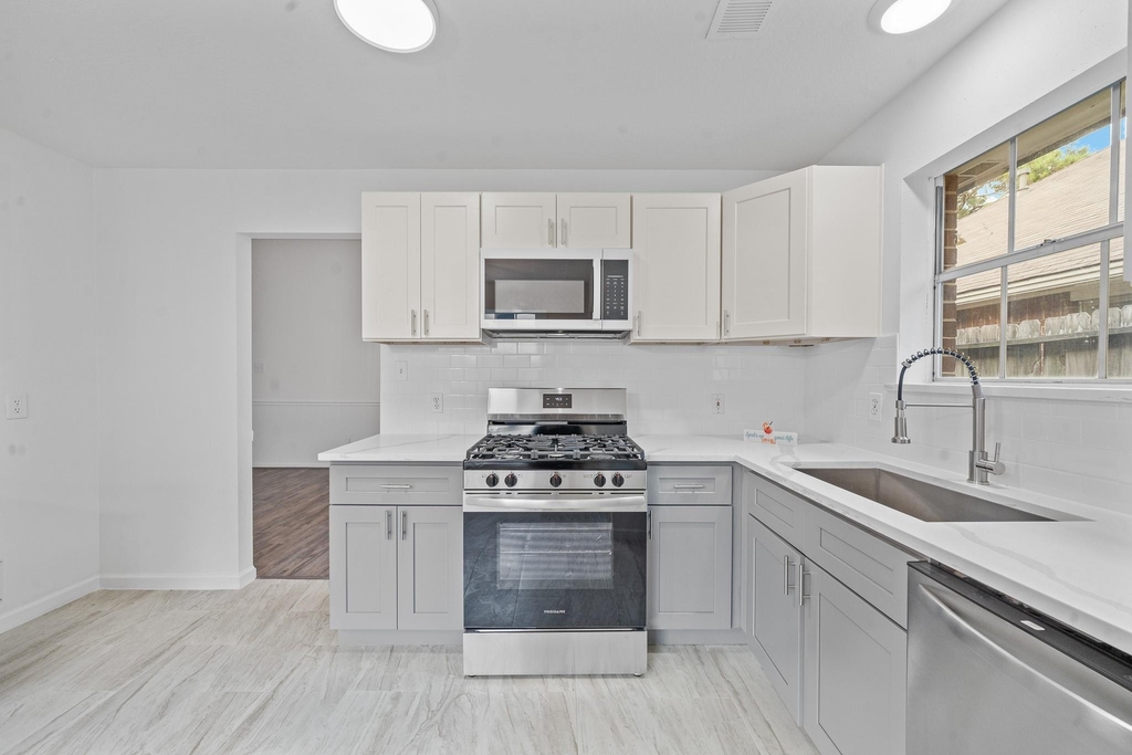 22719 Old Church Lane - Photo 13