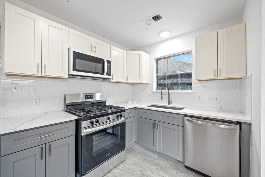 22719 Old Church Lane - Photo 12