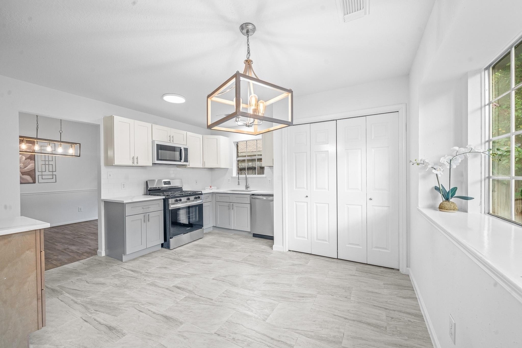 22719 Old Church Lane - Photo 10