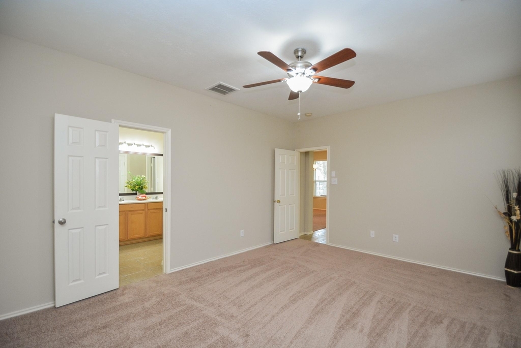 9203 Kransbury Lane - Photo 24