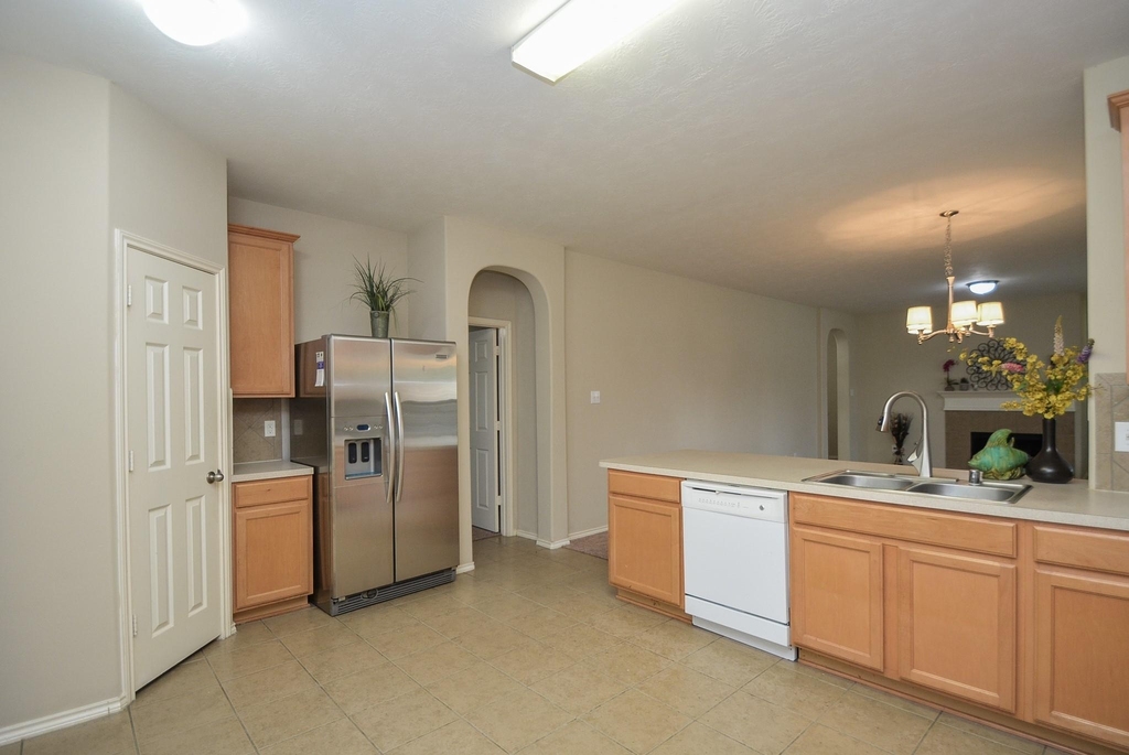 9203 Kransbury Lane - Photo 19
