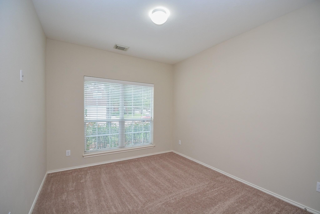 9203 Kransbury Lane - Photo 32