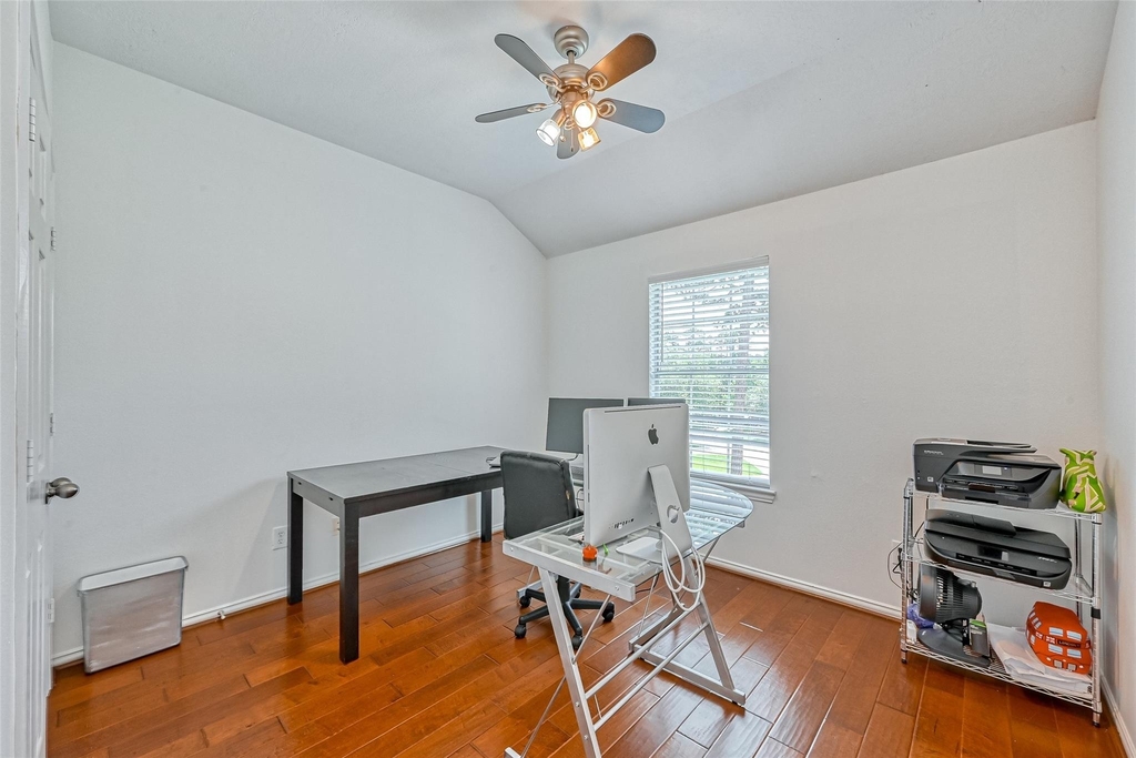 26 Pomerelle Place - Photo 24