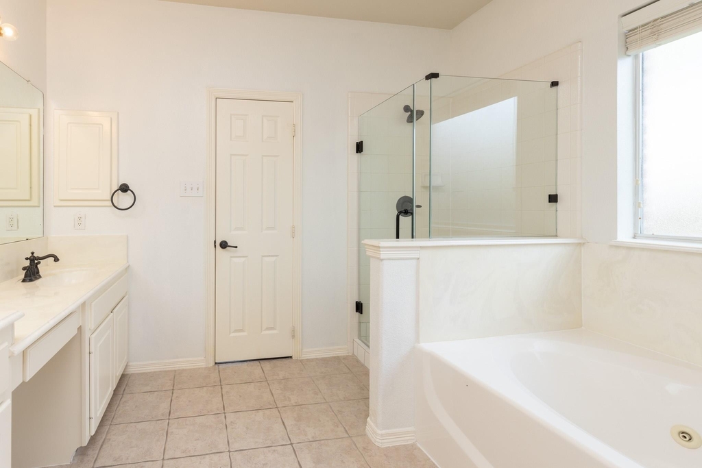 18611 Polo Meadow Drive - Photo 21