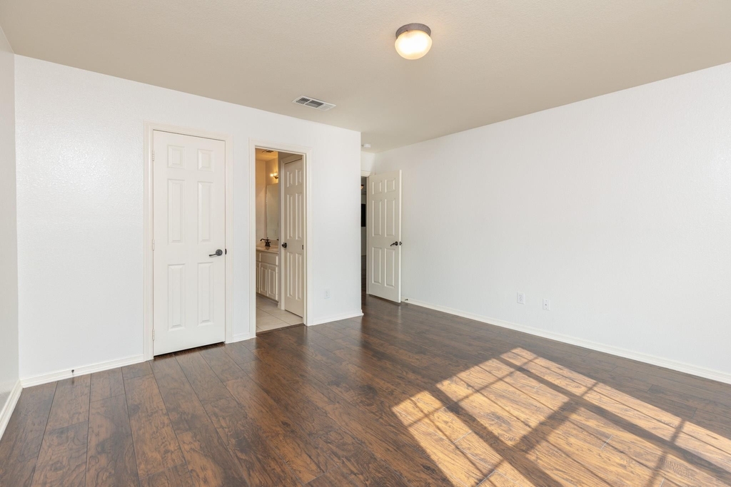18611 Polo Meadow Drive - Photo 43