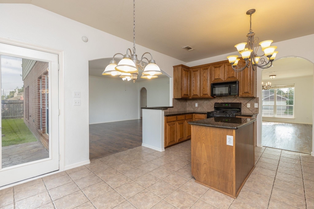 18611 Polo Meadow Drive - Photo 12