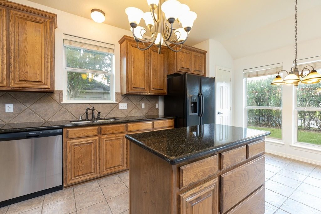 18611 Polo Meadow Drive - Photo 10