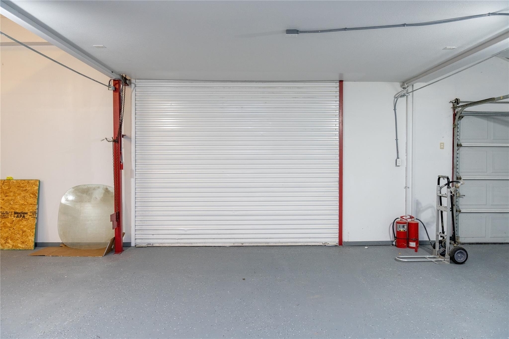 3245 W Highway 6 - Photo 42