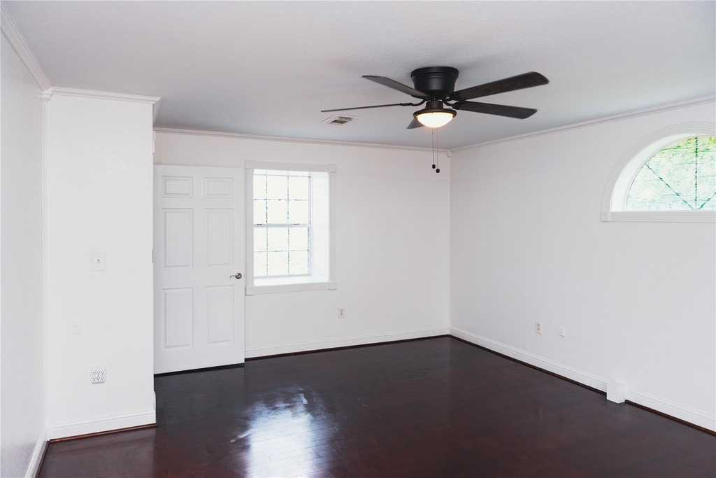 3245 W Highway 6 - Photo 2