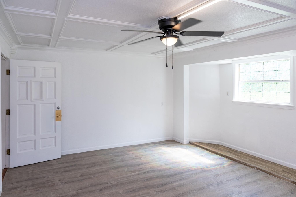 3245 W Highway 6 - Photo 24