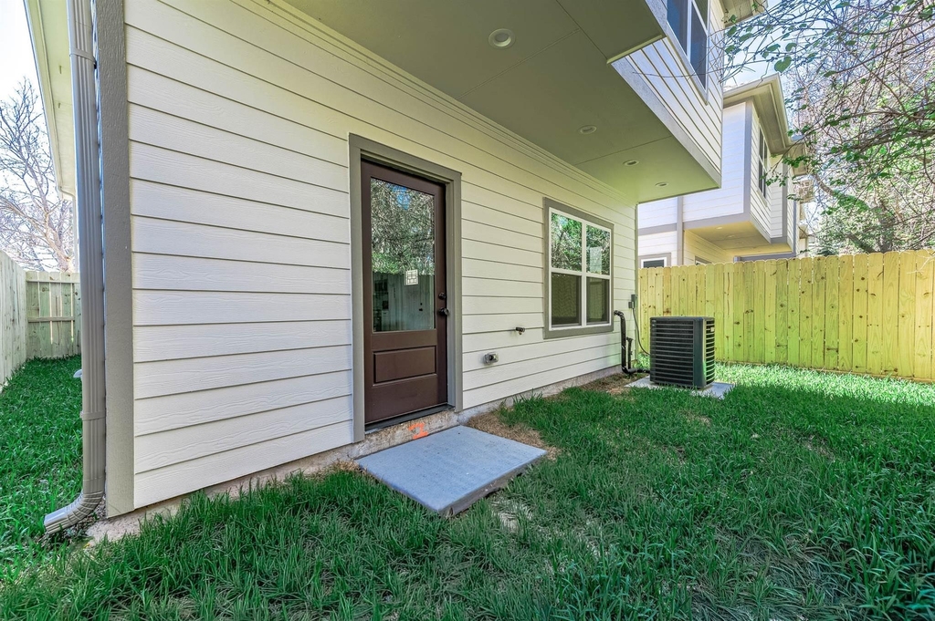 2018 Hampton Street - Photo 29