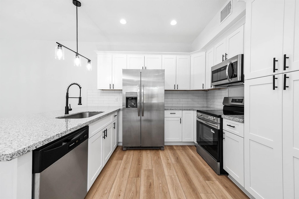 2018 Hampton Street - Photo 8