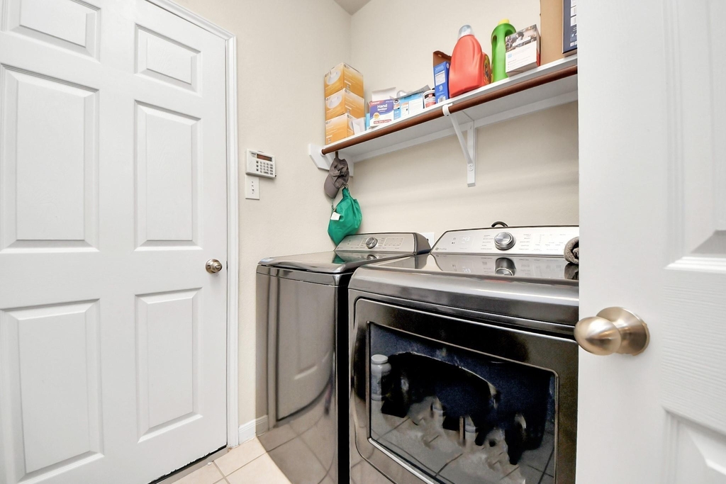 1922 Makenna Lane - Photo 13
