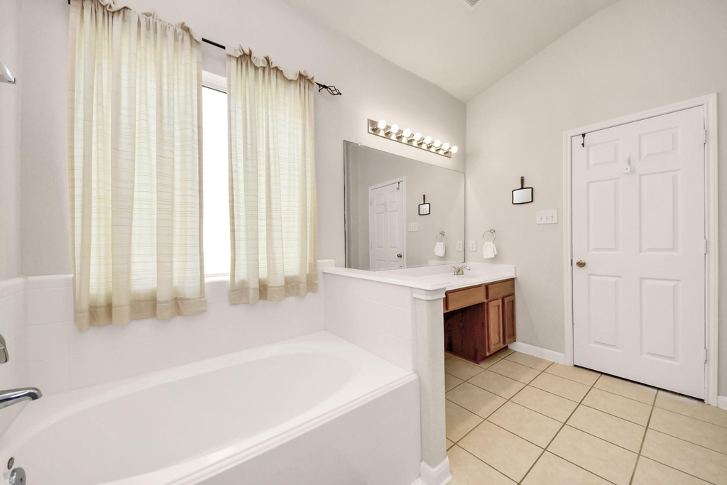 1922 Makenna Lane - Photo 24