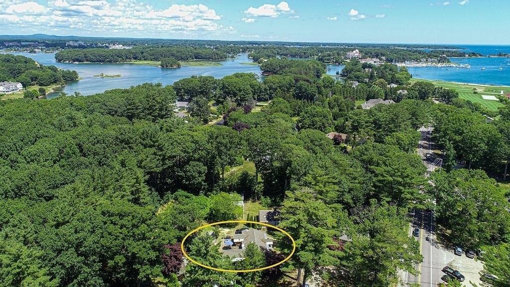 113 Wentworth - Photo 0