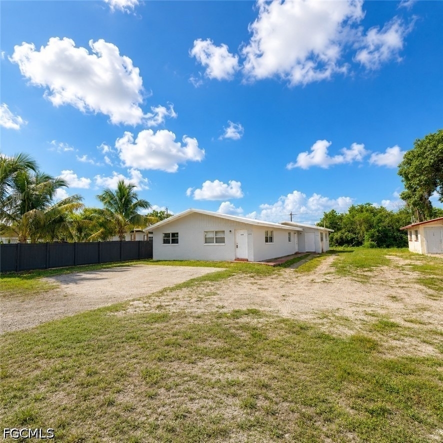 1572 Cypress Drive - Photo 18