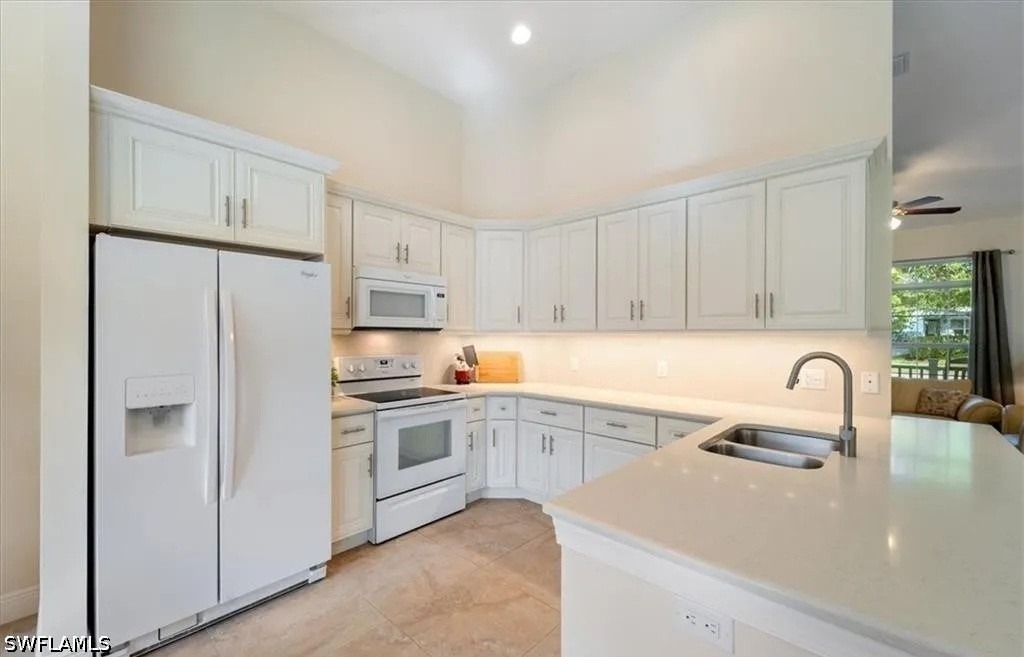 732 7th Avenue N - Photo 2