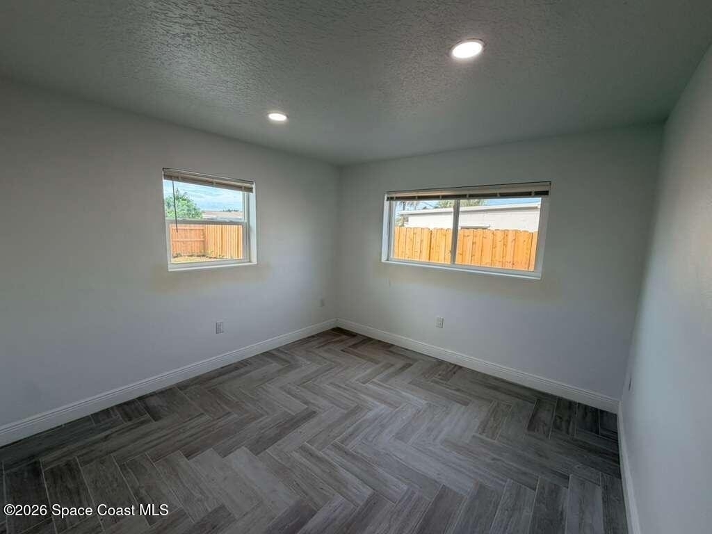 233 Ne 1st Street S - Photo 17