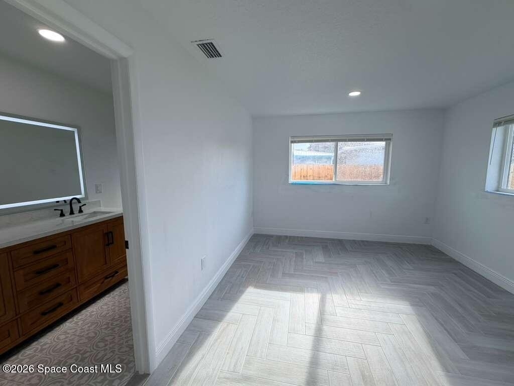 233 Ne 1st Street S - Photo 15