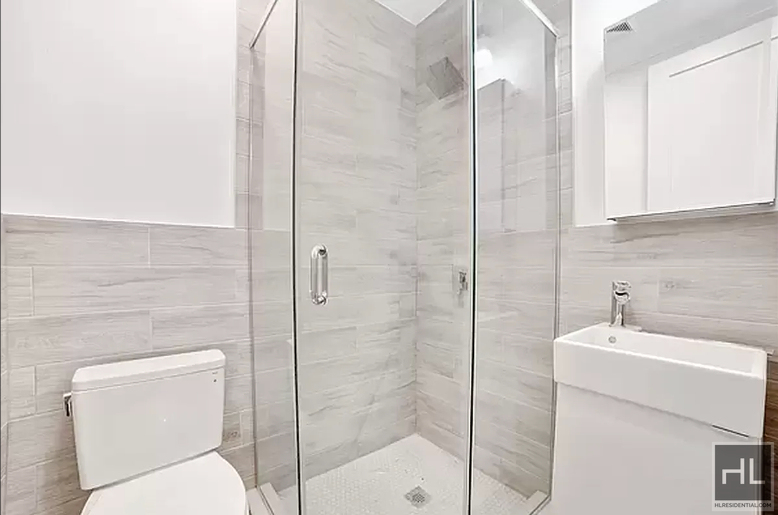East 80th Street - Photo 2