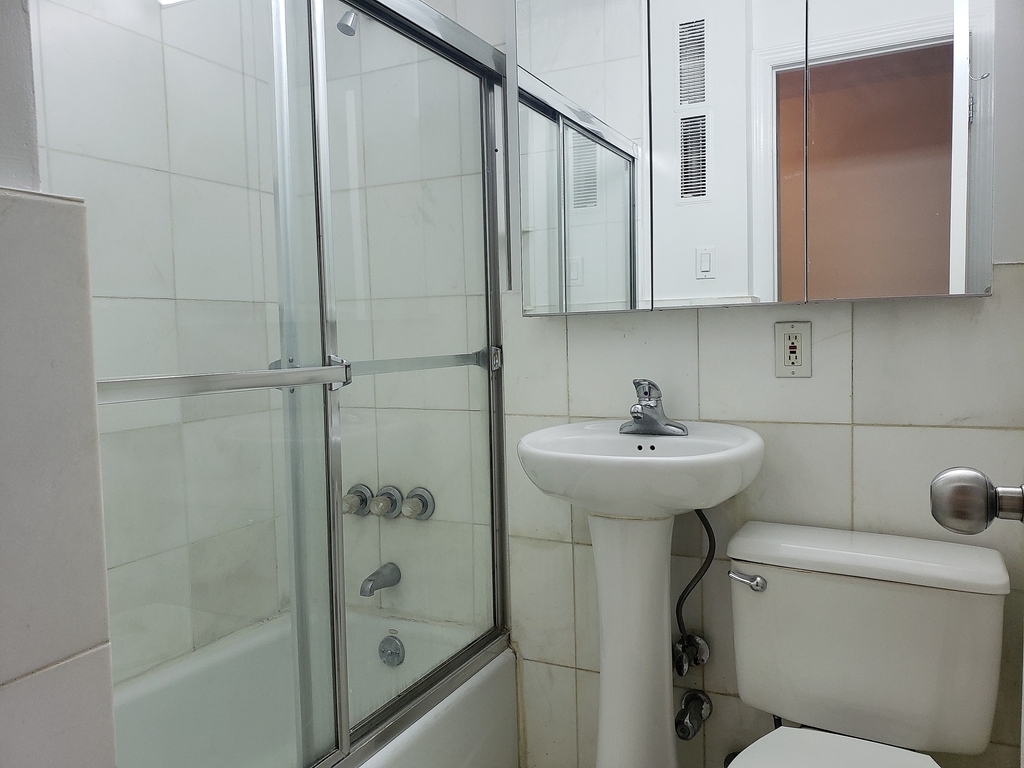 East 36 Street - Photo 2