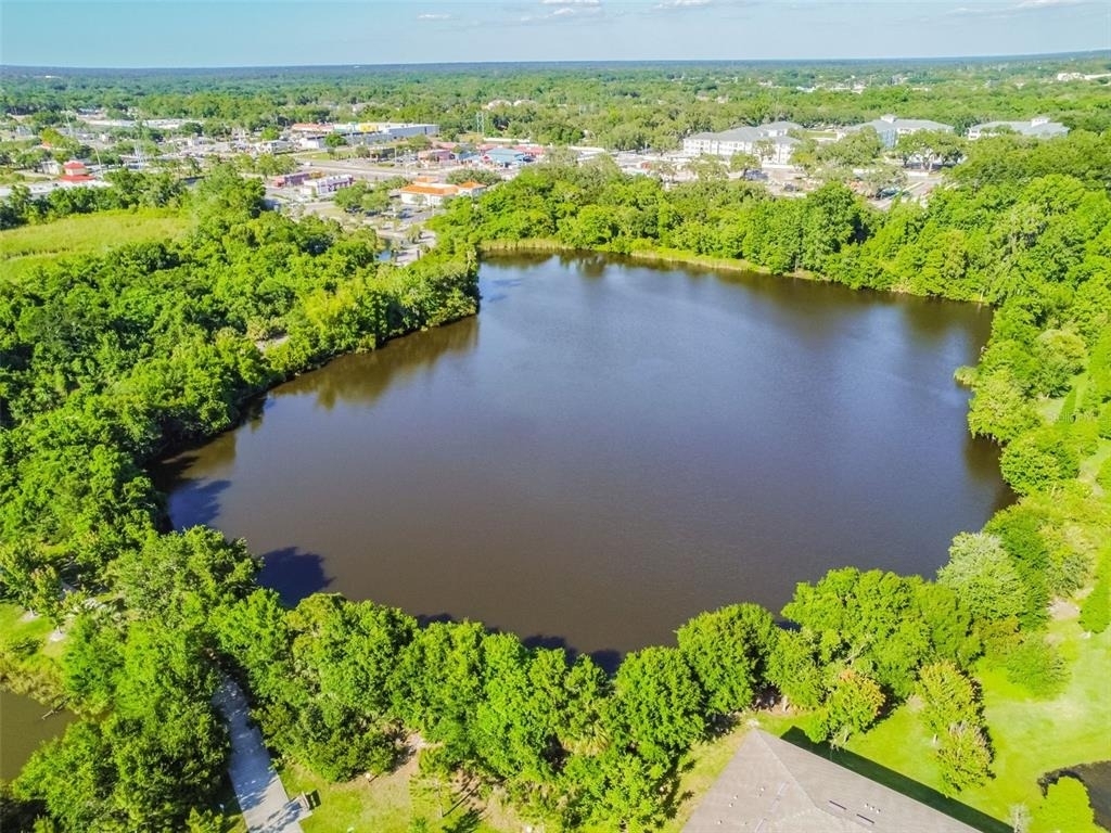 10687 Lake Montauk Drive - Photo 39