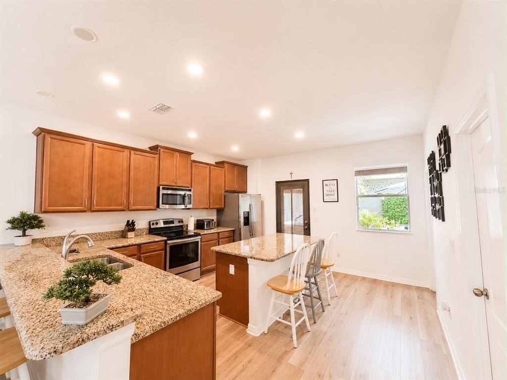 12820 Strode Lane - Photo 8