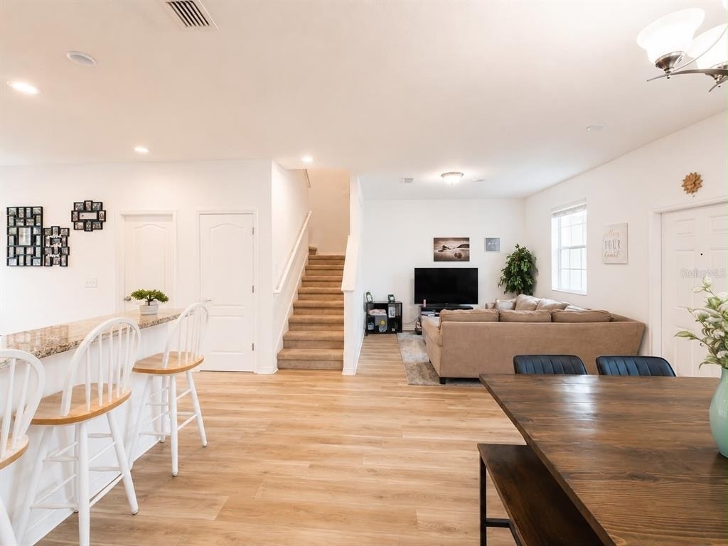 12820 Strode Lane - Photo 5