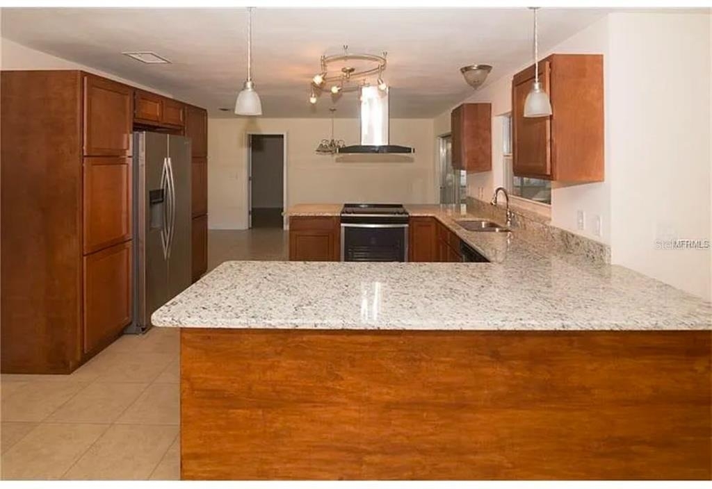 100 Huntswood Court - Photo 1