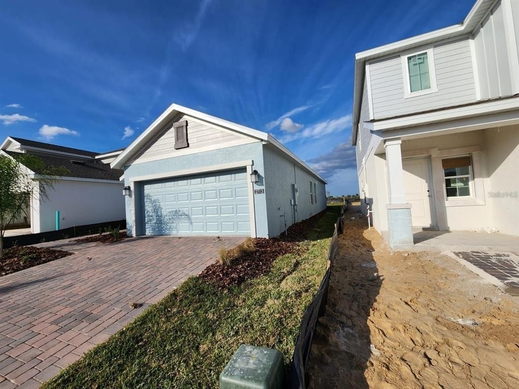 2713 Runners Circle - Photo 1
