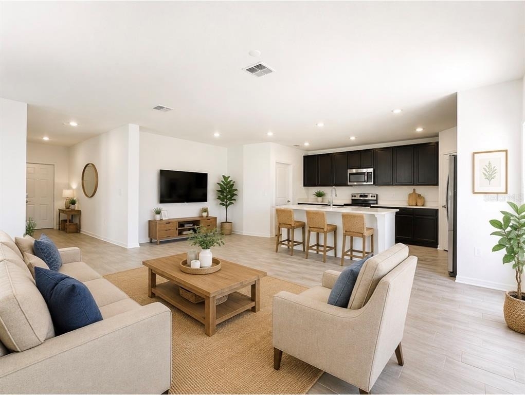 924 Serchio Street - Photo 2