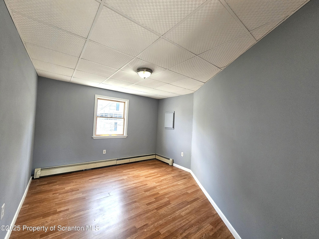 114 S Valley Avenue - Photo 5