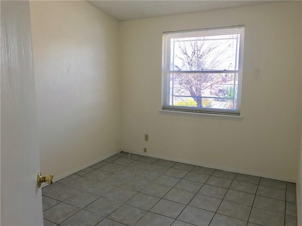 8500 Lakehurst Road - Photo 8