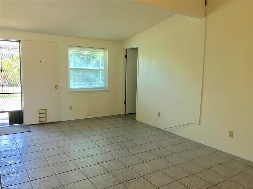 8500 Lakehurst Road - Photo 6