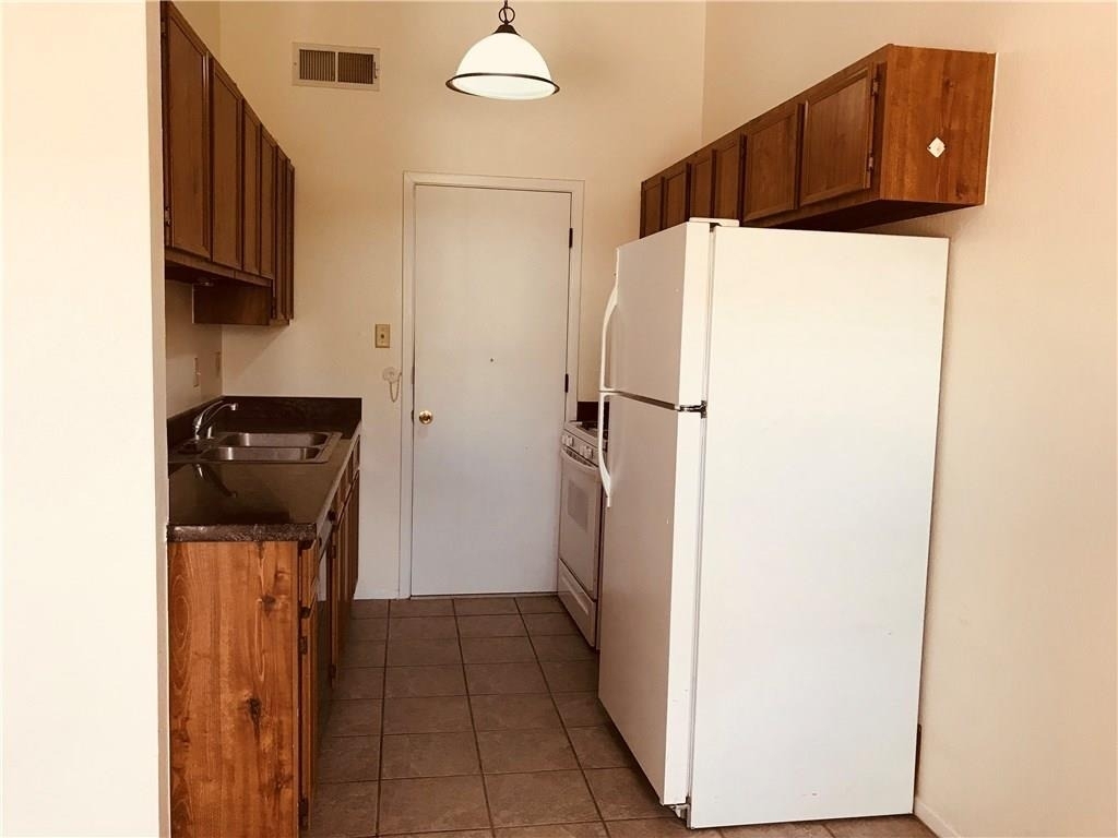 8500 Lakehurst Road - Photo 19