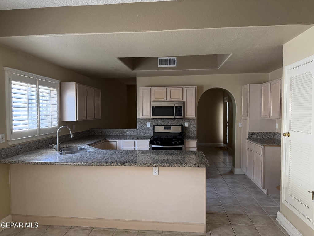 917 Tecate Place - Photo 10