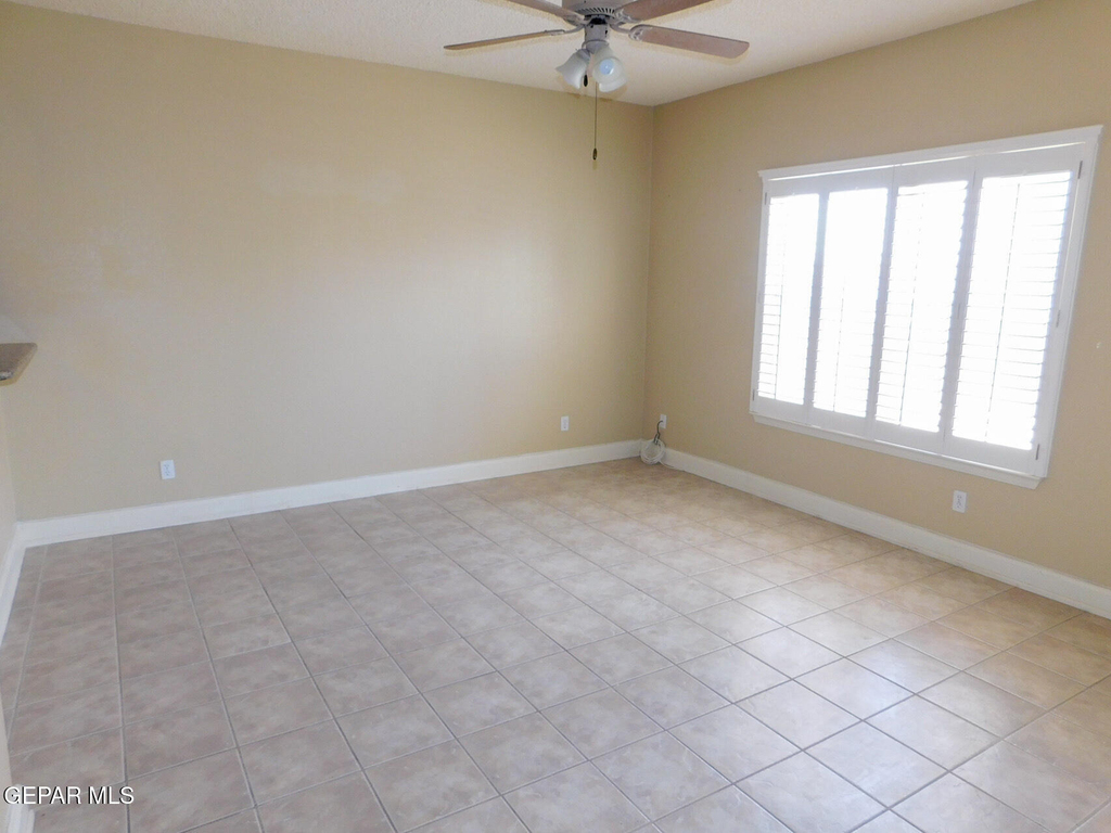 917 Tecate Place - Photo 15